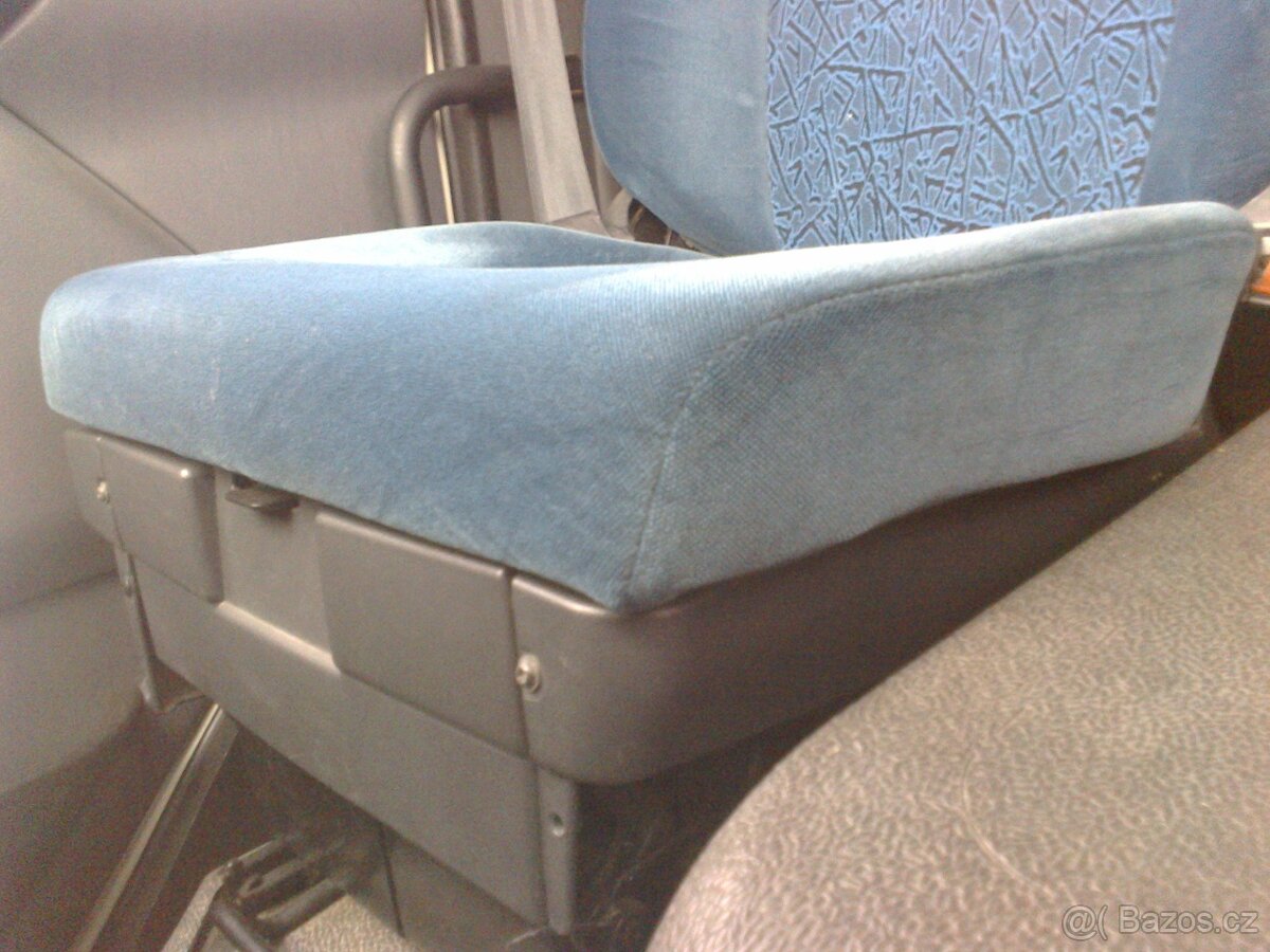 Sedačka – DAF LF – ORIGINAL – moc pěkný sedák – 995,-Kč - 12