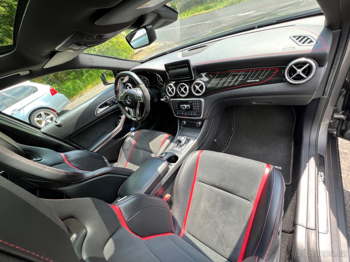 Mercedes-Benz GLA, AMG GLA 45 Edition 1 - 12