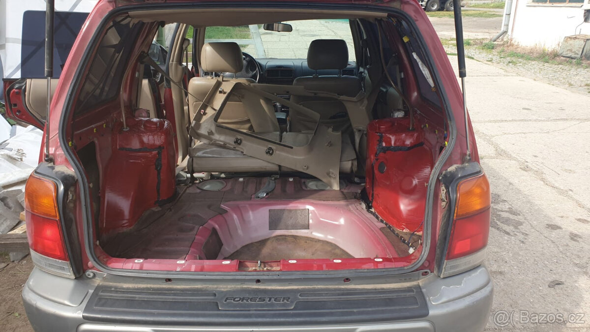 Subaru Forester 2.5 sAWD 1998 US model - 12