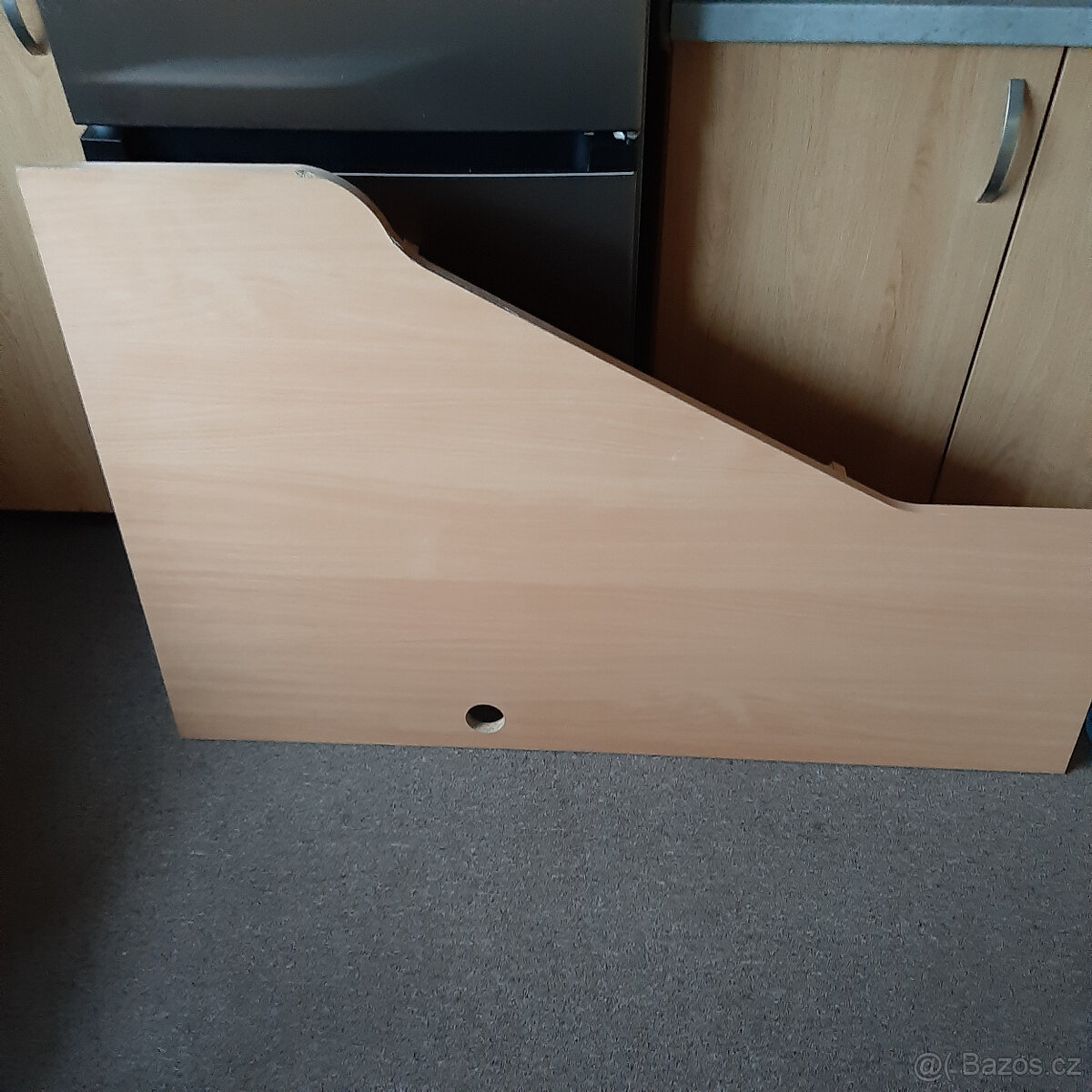 Prodám rohový počítačový stůl - 12