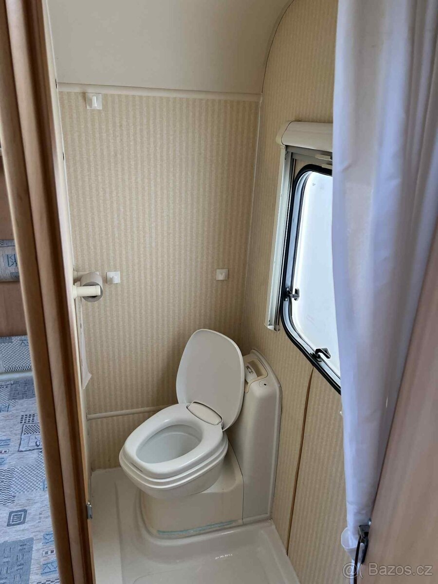 Obytný přívěs Swift Accord rv.2004 - 12