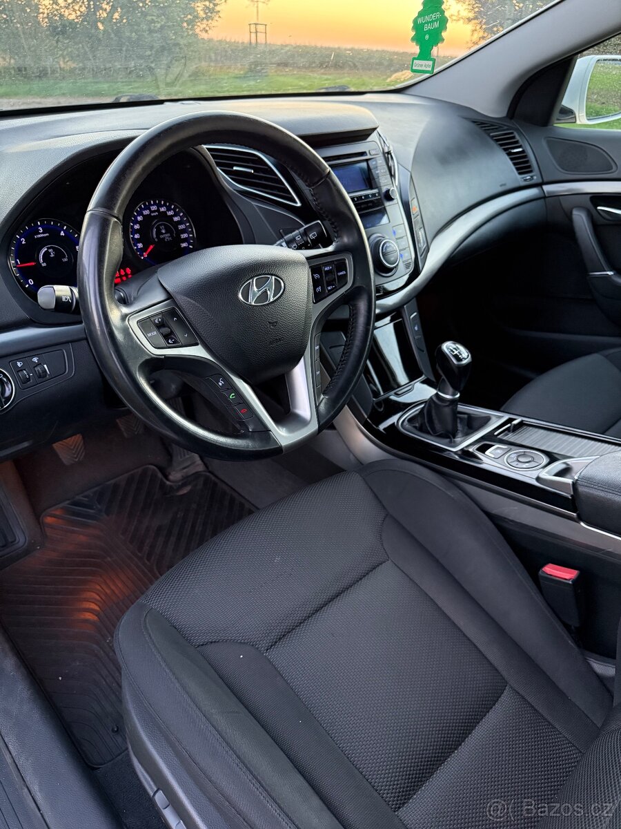 Hyundai i40 1.7 CRDi 100kw - TOP STAV - 12