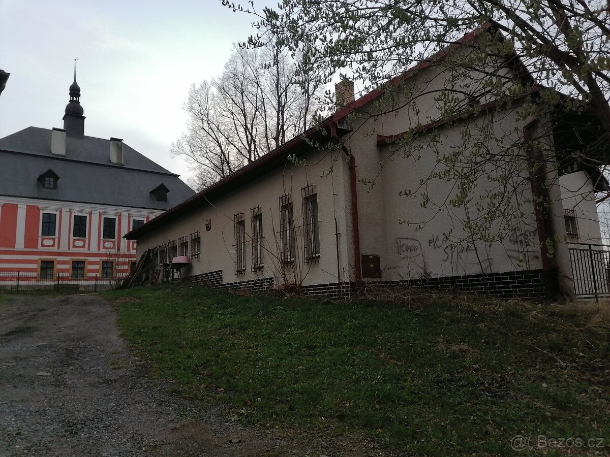 Pronájem domu COOP Jednota nezařizený s možností předělat ní - 12