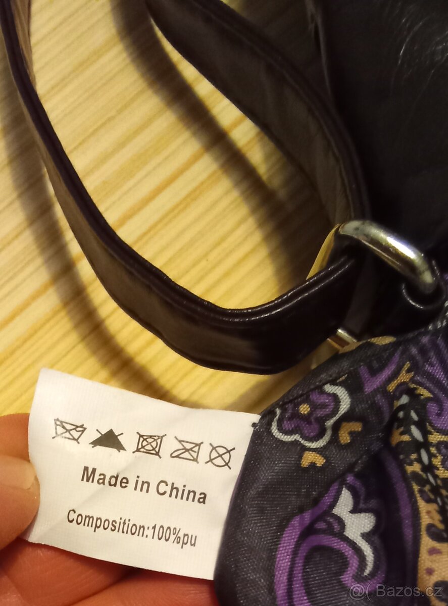 Hnědá kožená kabelka - 12