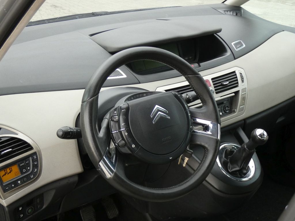 Citroën C4 Picasso 1.8 CNG originál - 12
