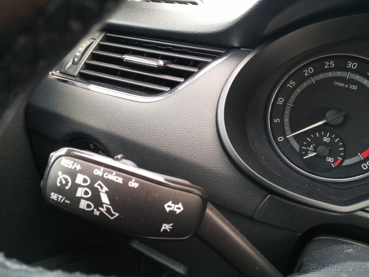 Škoda Octavia Scout 2.0 TDI DSG /135 kW/ - 12