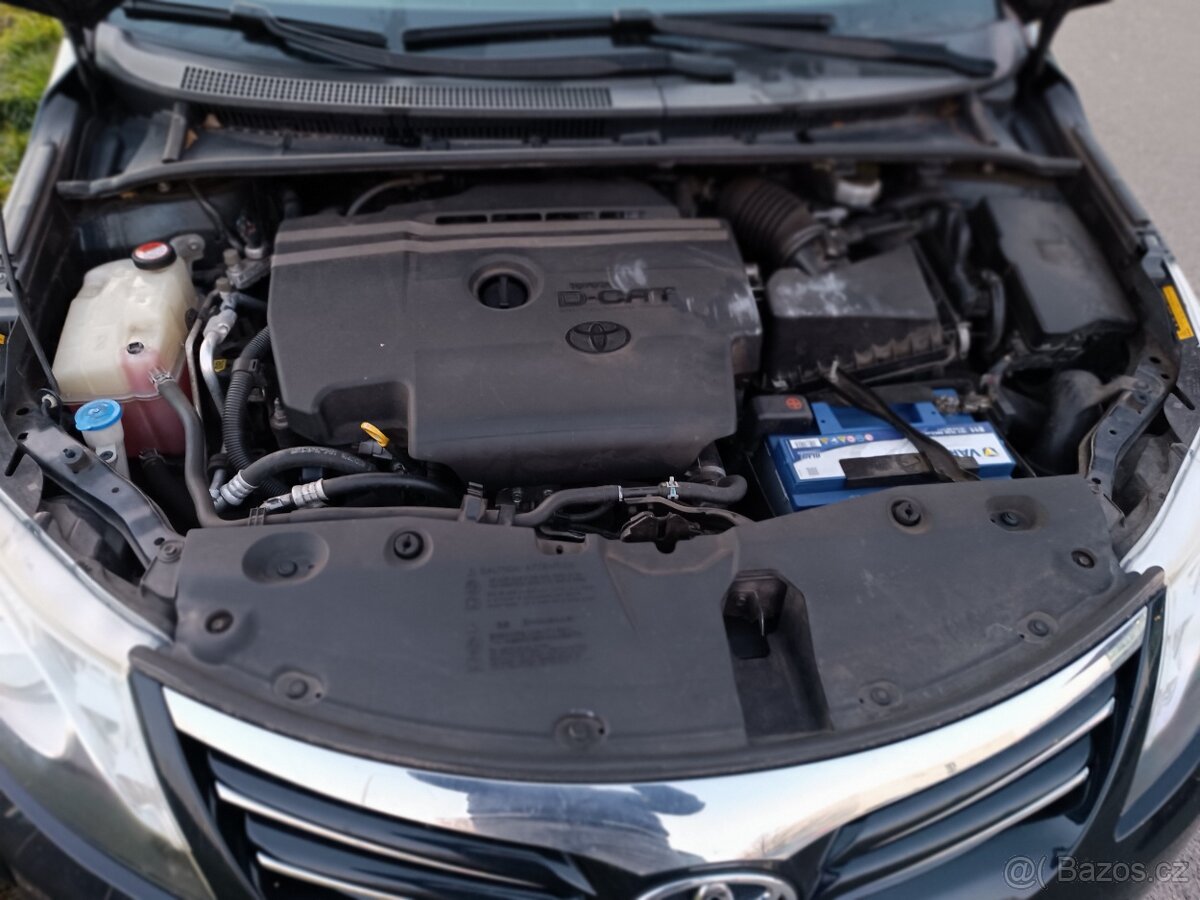 Toyota Avensis kombi automat odpočet DPH - 12