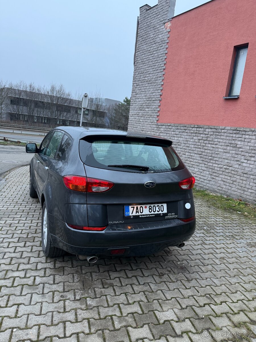 Subaru Tribeca ultimátní 4X4 silný 3.0i 180kw - 12