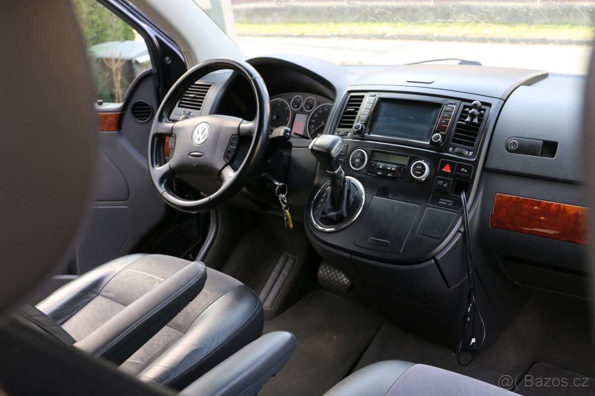 Volkswagen Multivan 2.5 TDi, Tažné , Klima - 12