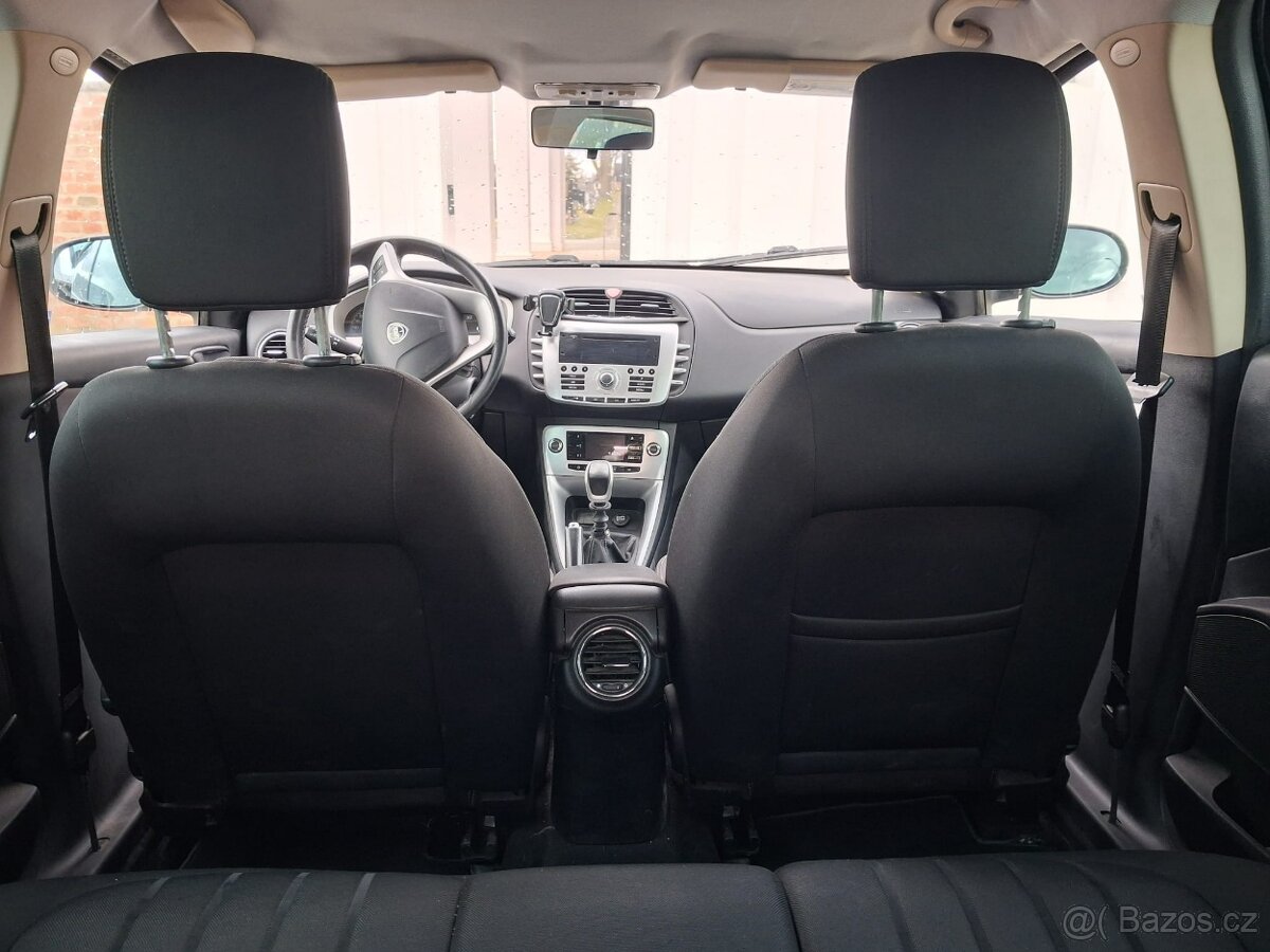 Lancia Delta 1.6 JTD 88 kW | STK do 10/2027 - 12