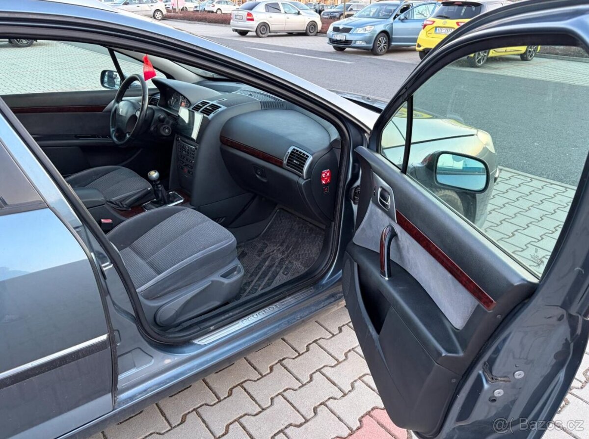 Peugeot 407 2.0 HDi navigace TZ - 12