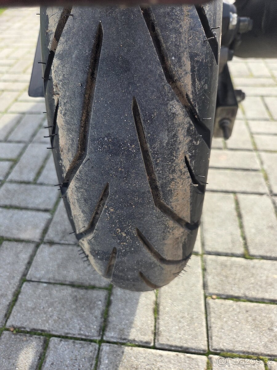 Suzuki Gs 500 F - 12