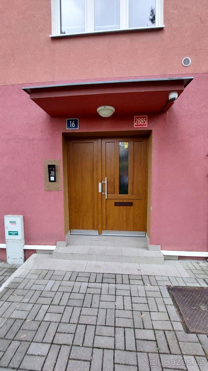 Prodej bytu 2+1 - 12