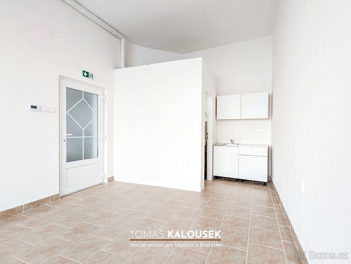 Pronájem: komerční prostor v srdci historických Dolních Koun - 12