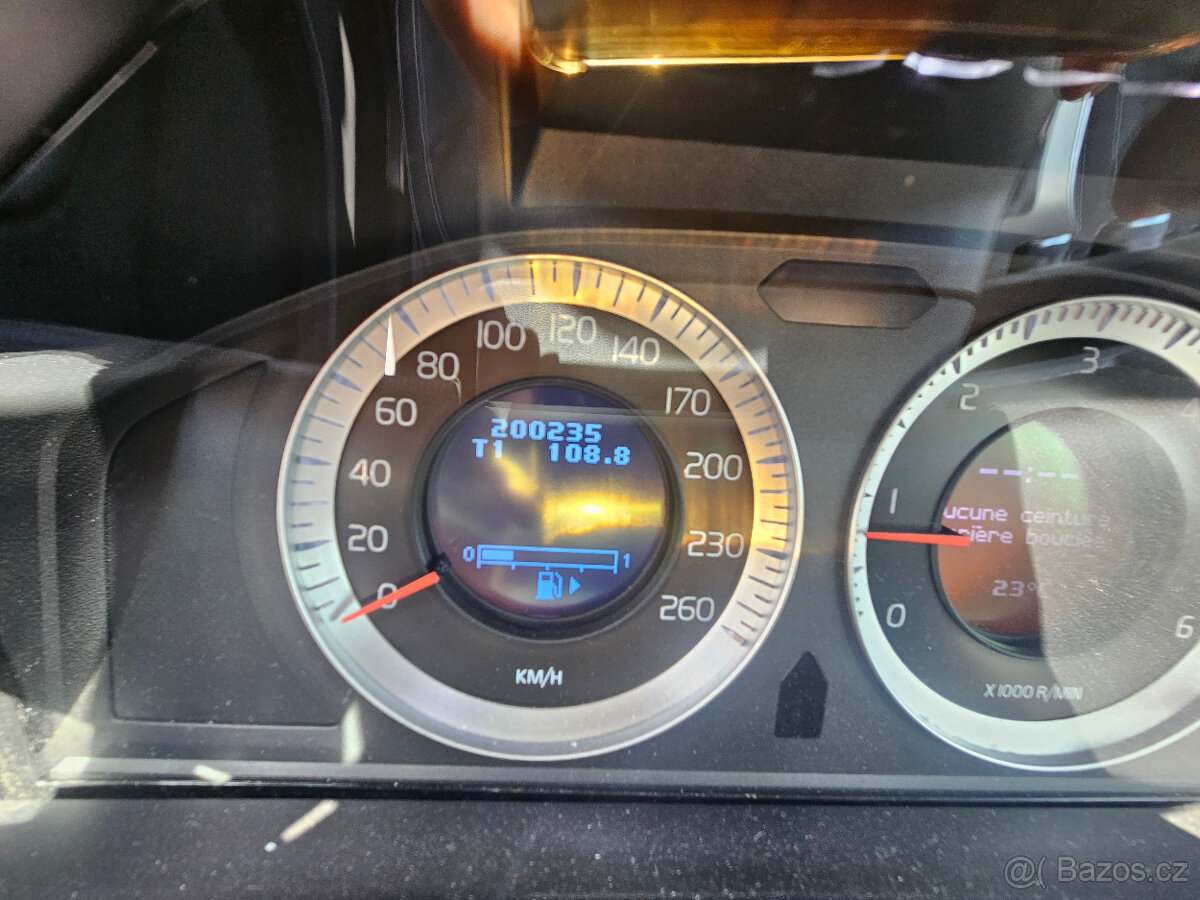 Volvo XC60 AWD, Manuální převodovka - 12