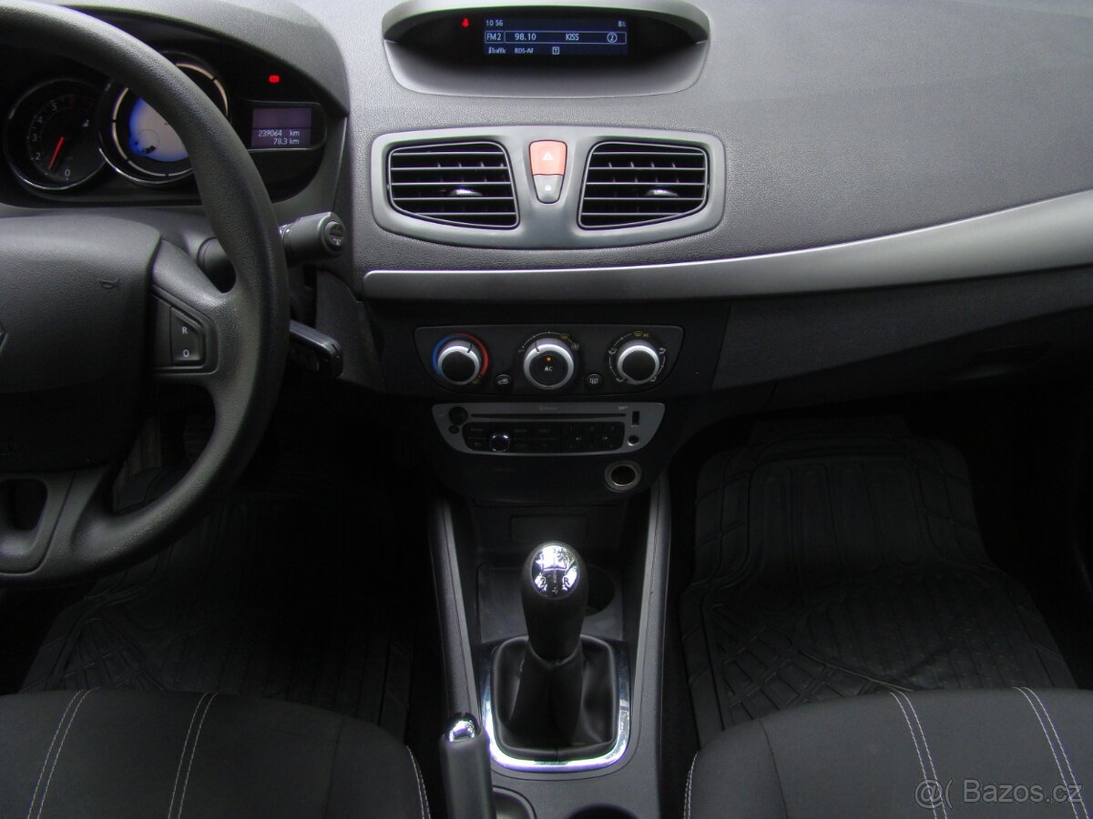 Renault Fluence 1.6i 16v KLIMA - 12