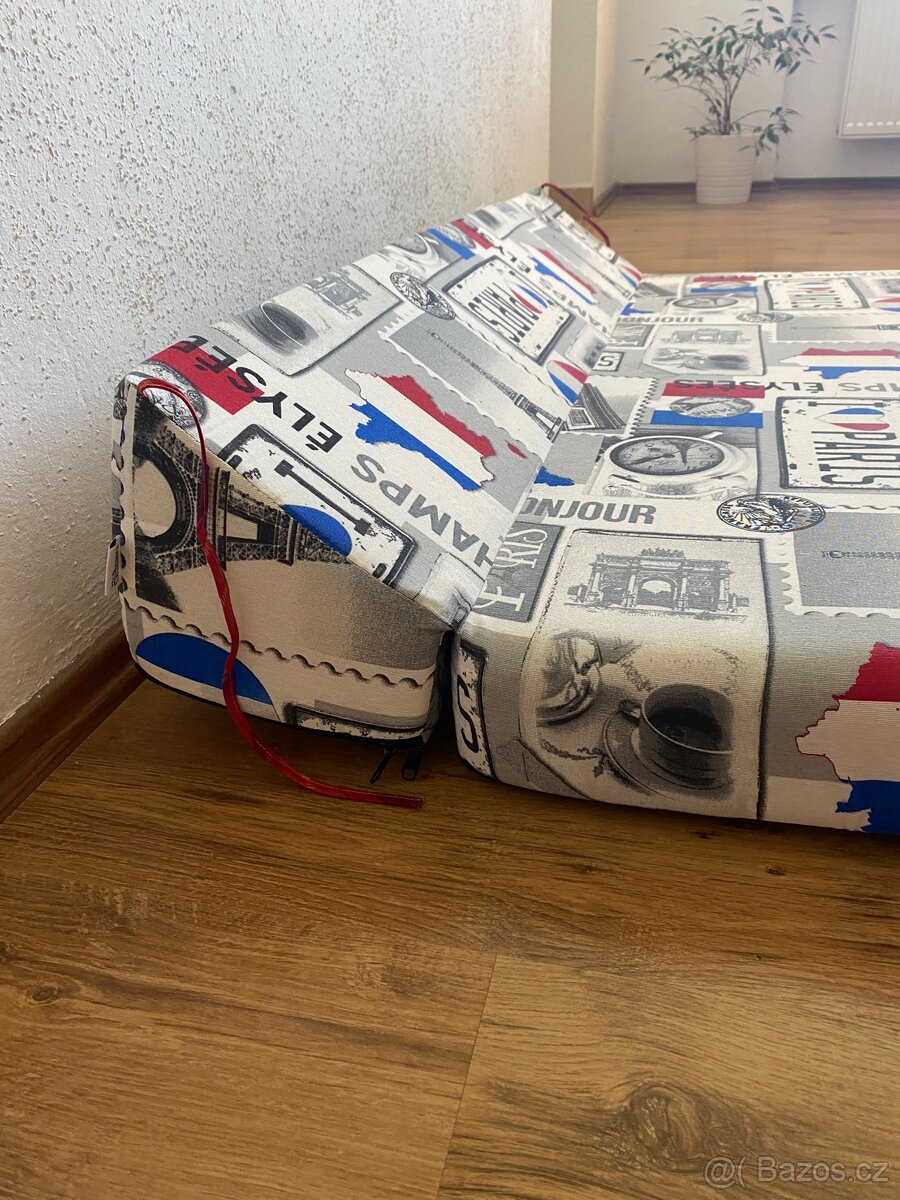 Rozkládací gauč - 12