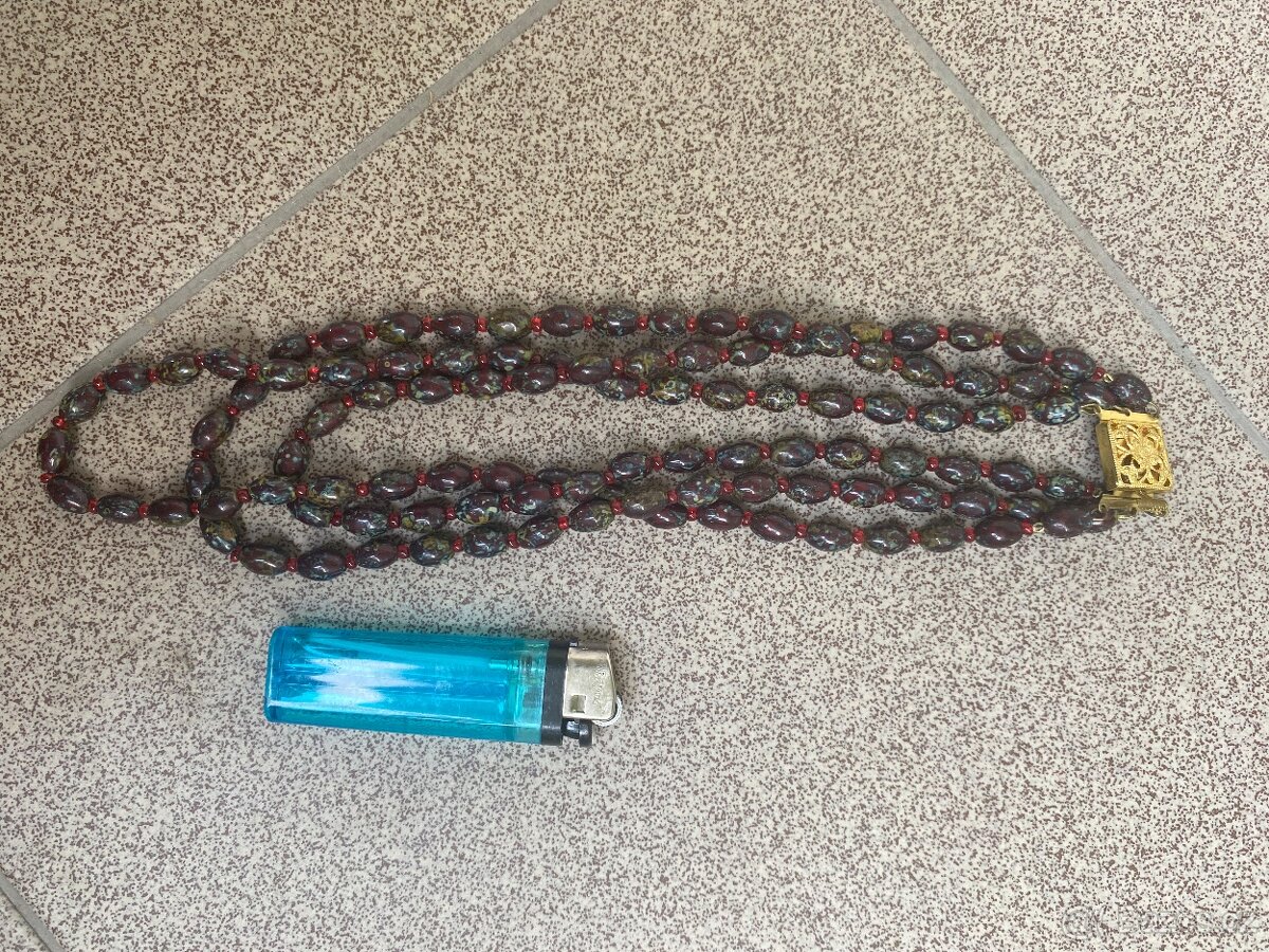 Mix bižuterie, přivedli z kůže, korálů… - 12