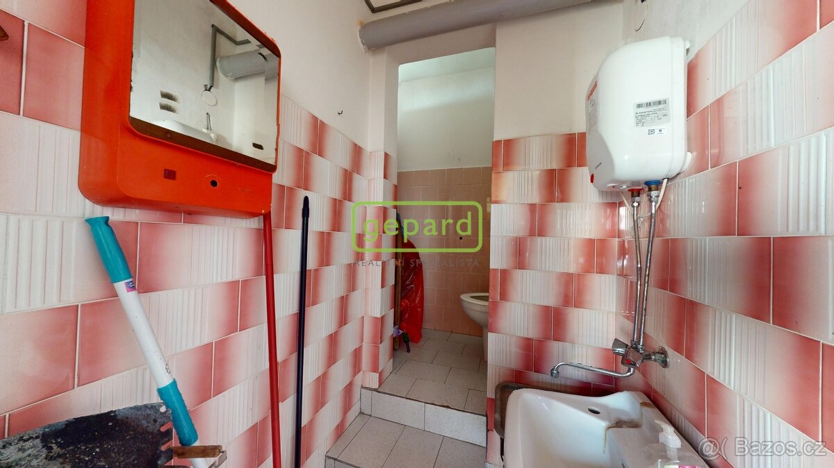 Prodej domu v Zákupech - 12