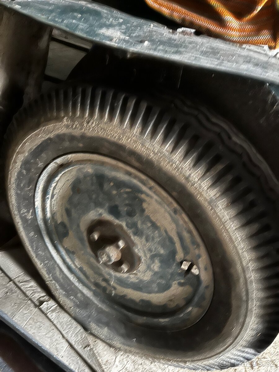 Traktor domácí výroby - 12