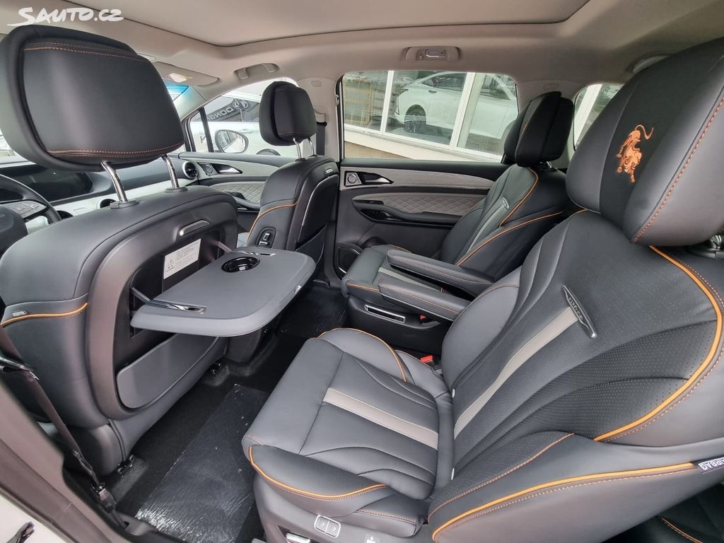 Dongfeng U-Tour, Exclusive FR - 12