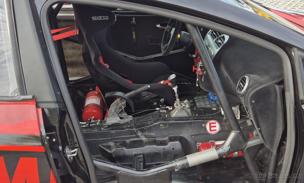 Seat Leon FR 2.0TDI Závodní speciál pro závody do vrchu - 12