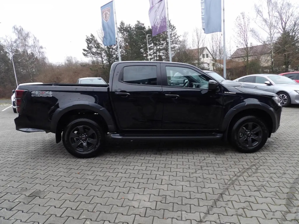 Isuzu D-Max, V-Cross Double Cab 4x4 A/T 2 - 12