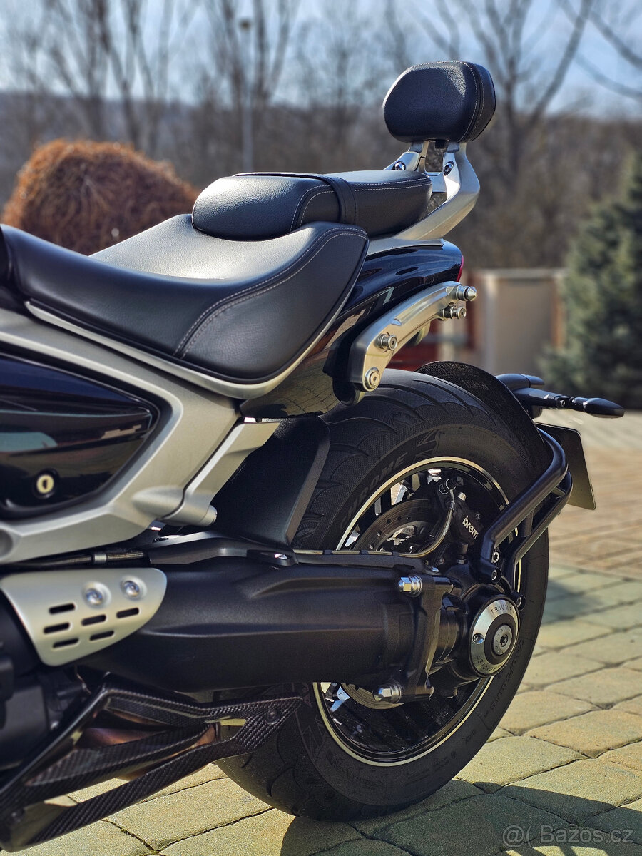 Triumph Rocket 3 GT - 12
