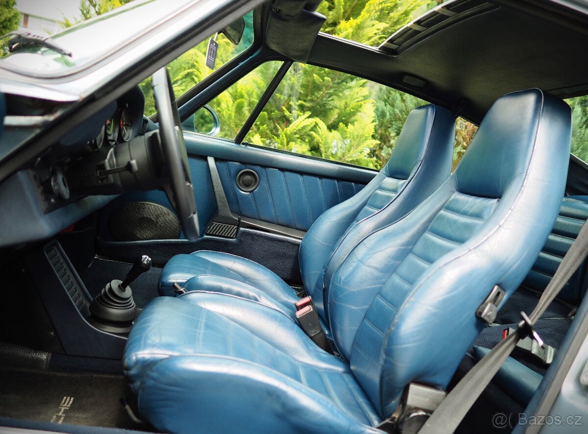 PORSCHE 911 COUPE 3.0i SC,Manual,G-Model (964 Turbo Look) - 12