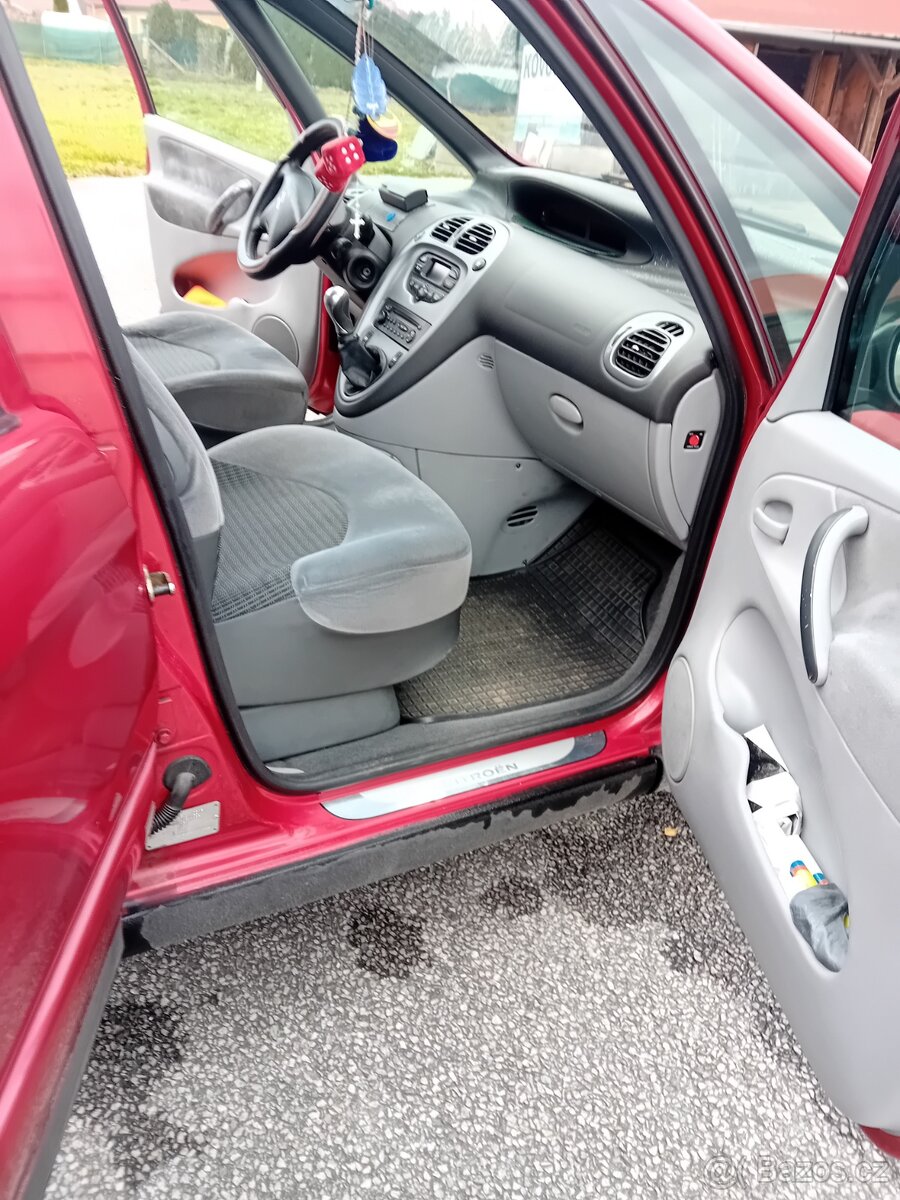 Citroën Xsara Picasso 1.6 HDI 16V - 12