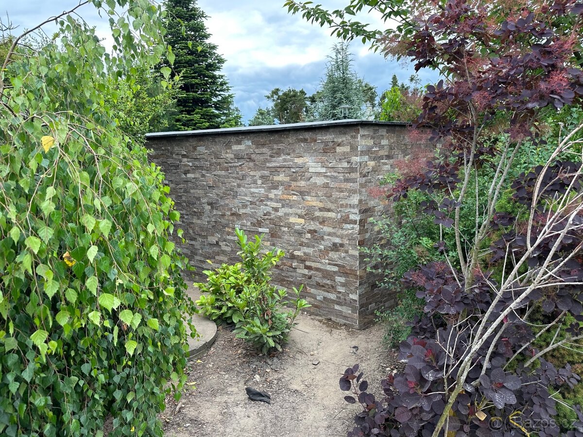 Stavební firma nabízí volné termíny - 12