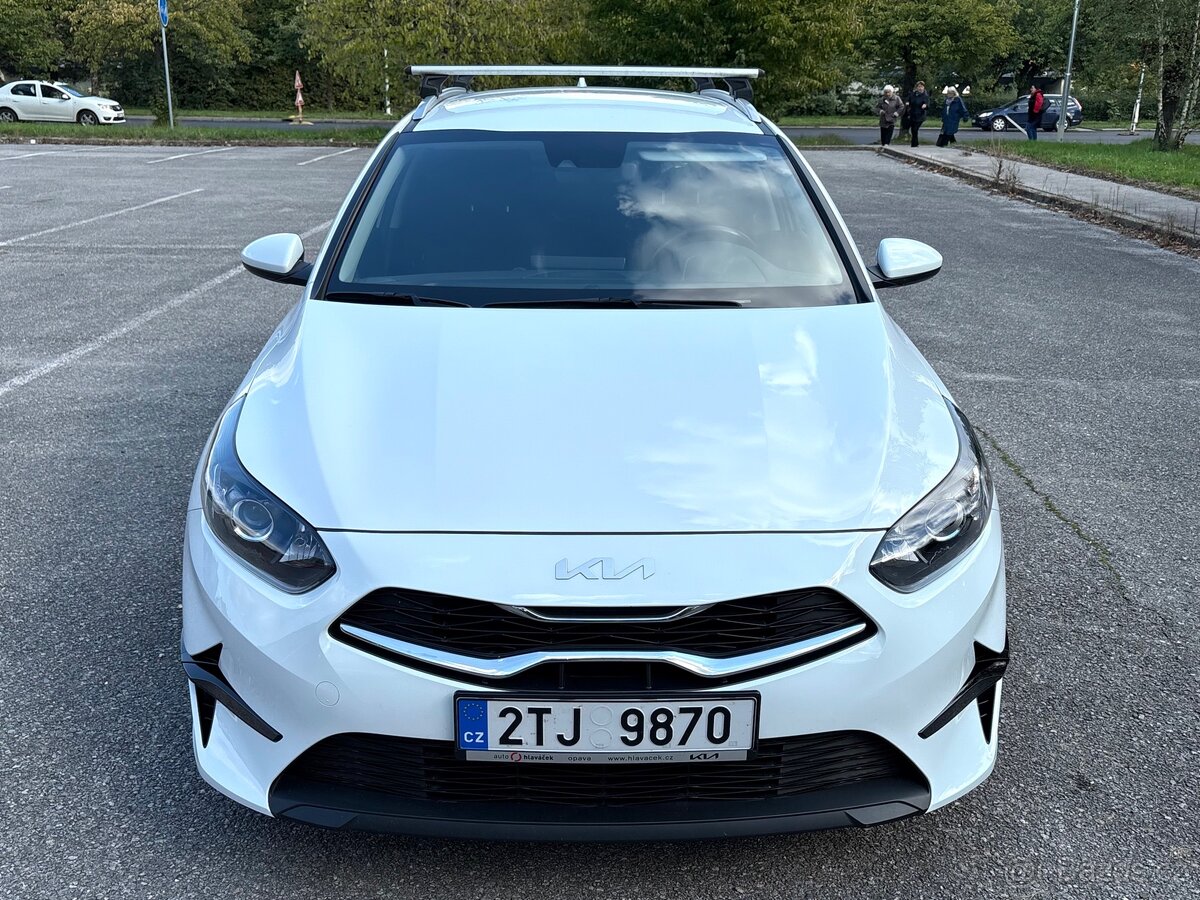 KIA Ceed SW 1,5 T-GDI 118kW ZÁRUKA r.2023 - 12