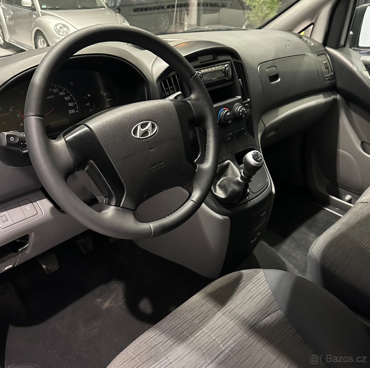 Hyundai H 1, 2.5 DIESEL Ojeté, 8/2011, 153 000 km - 12