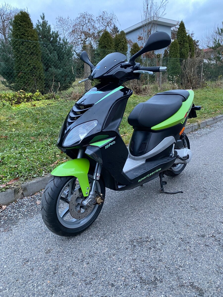 Skútr Piaggio NRG bez řidičáku 25 km/h - 12