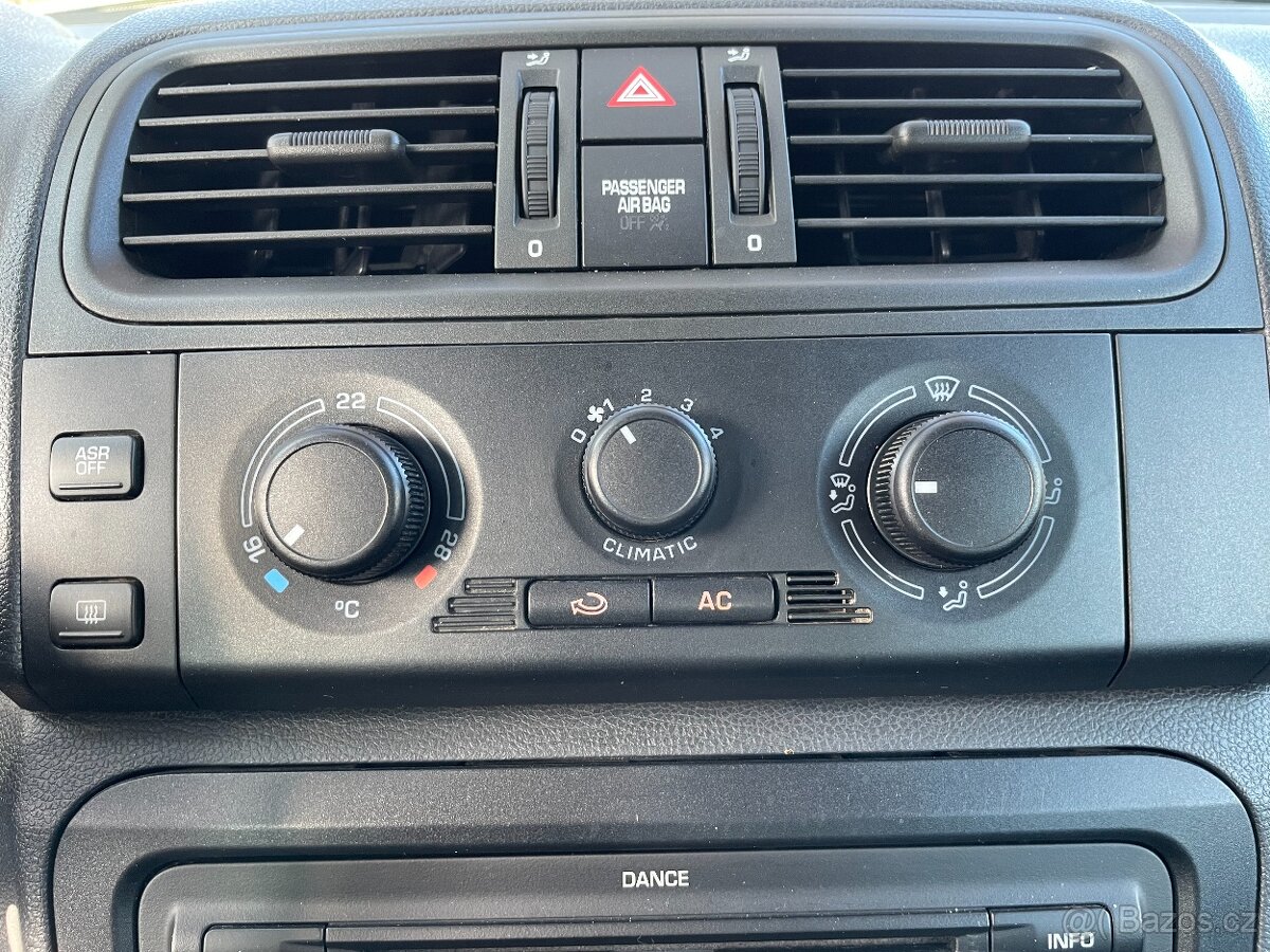 Škoda Fabia 1.2 i DPH Klima, Centrál, ASR - 12