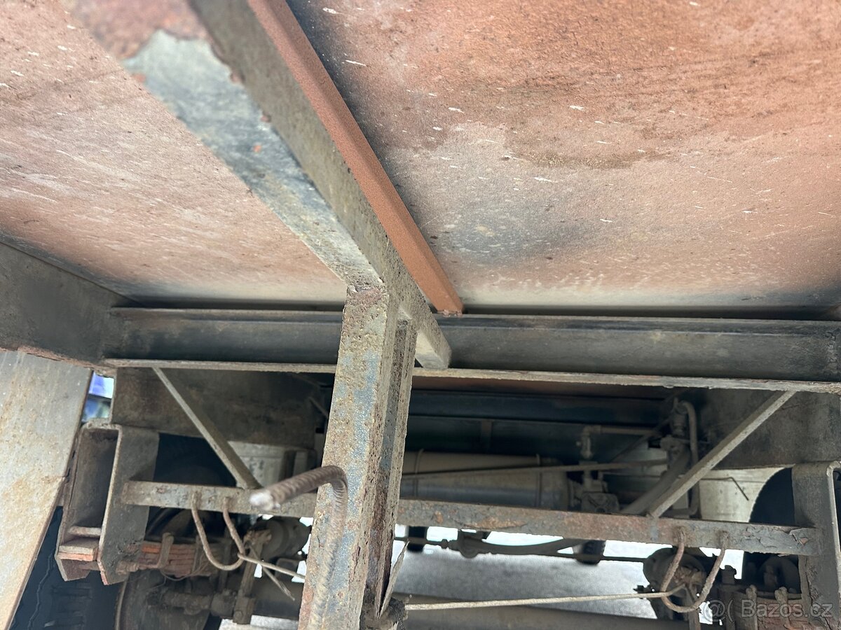 4x maringotka Kovopodnik Praha UP3 - 12