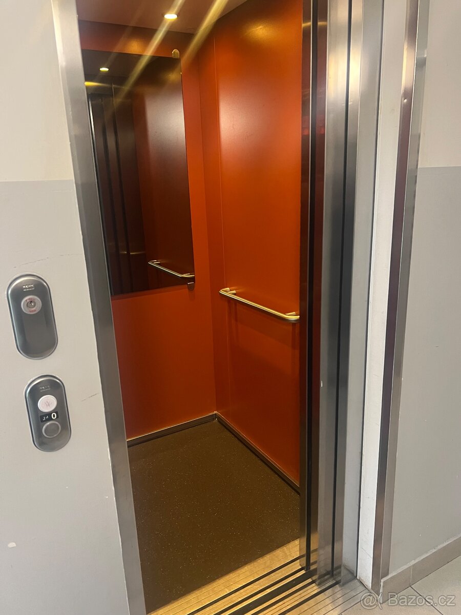 Ihned volné Zrekonstruované 1kk/L, 42m2, v Krči, Murgašova - 12