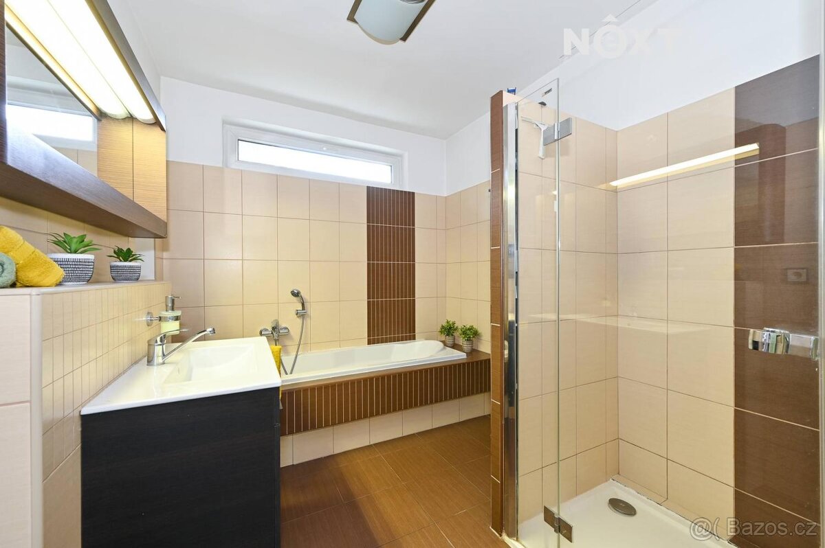 Prodej Rodinný dům, 200㎡ - 12