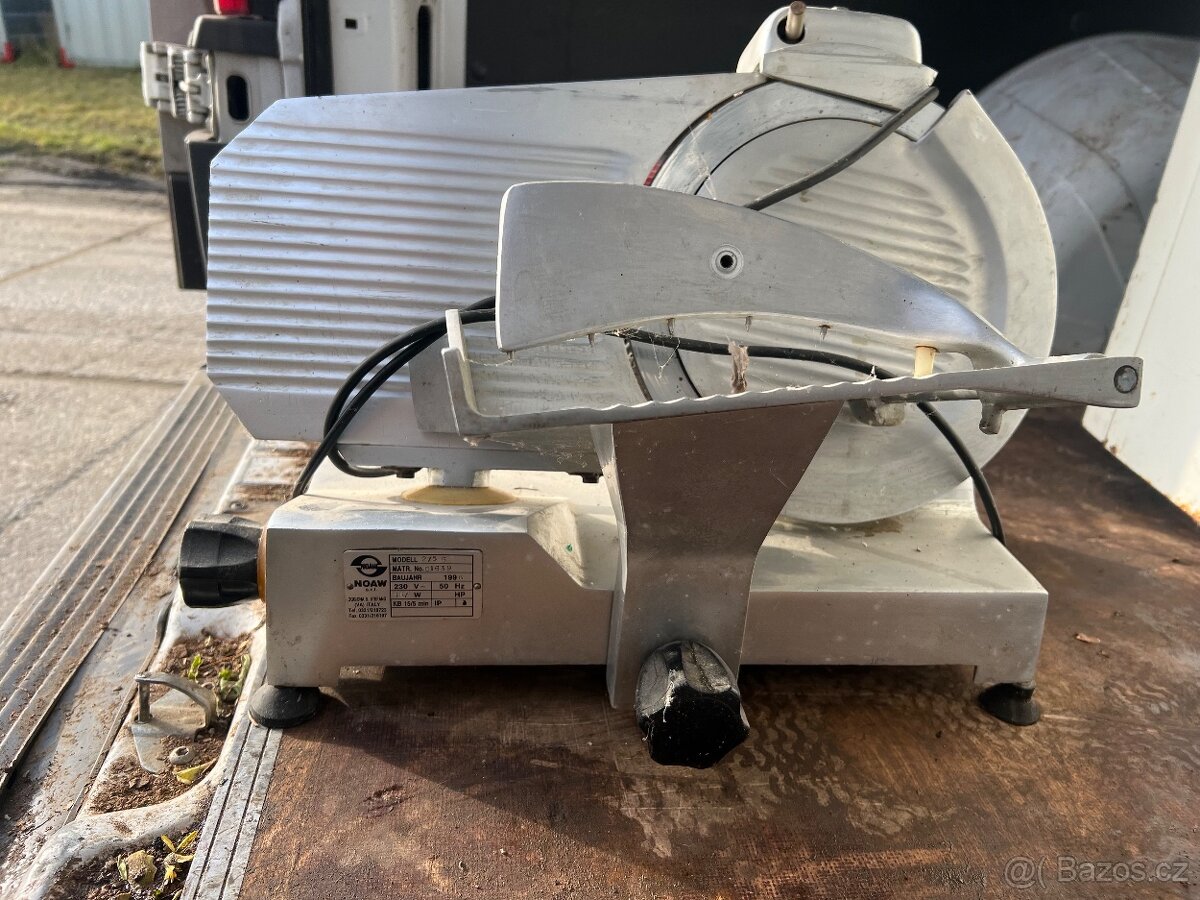 Prodán gastro nábytek do kuchyně - 12