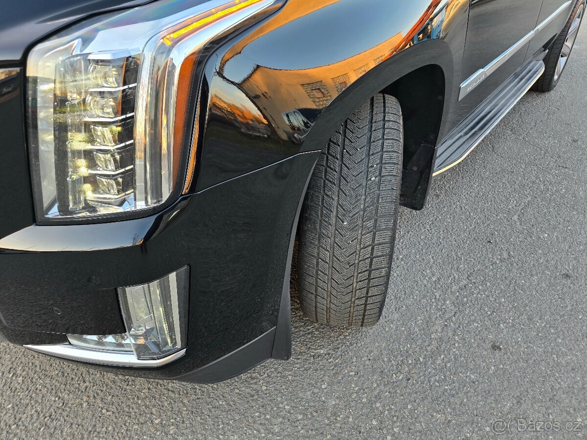 Cadillac Escalade 6.2 V8 ESV Luxury⭐426PS, 7 míst ,AWD - 12