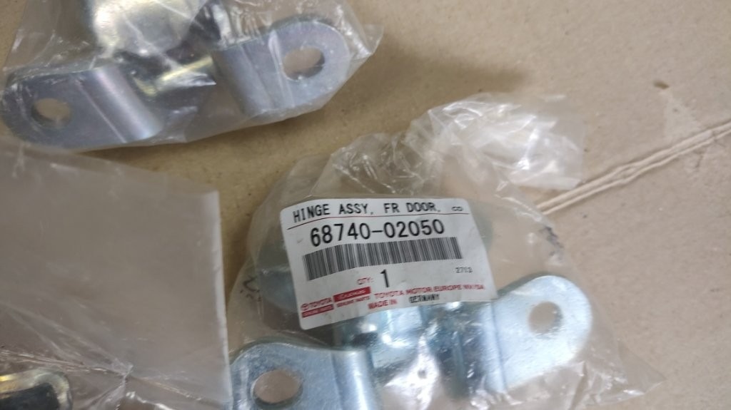 C-HR Rio Sprinter - Zrkadlo sklo tesnenie pant - 12