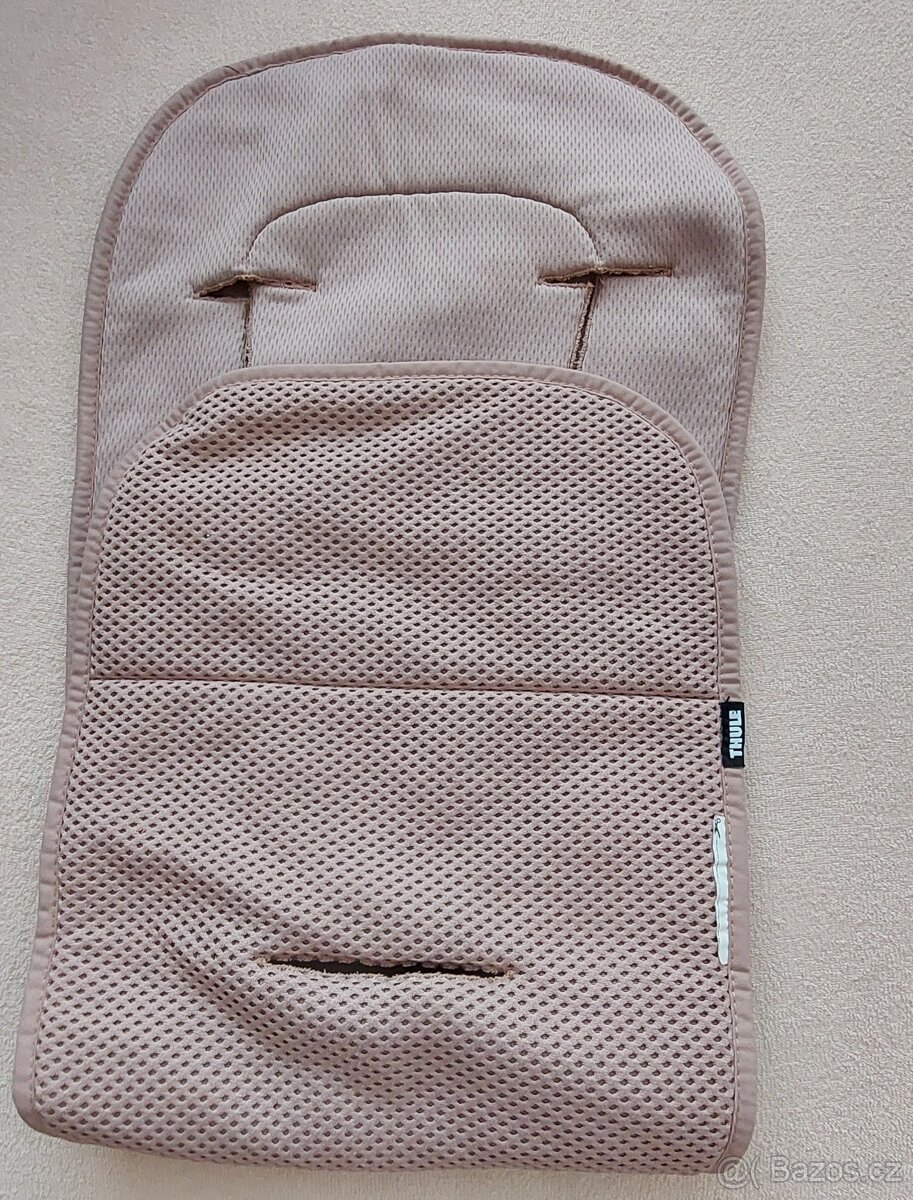 Thule Urban Glide 2 Black on Black - 12