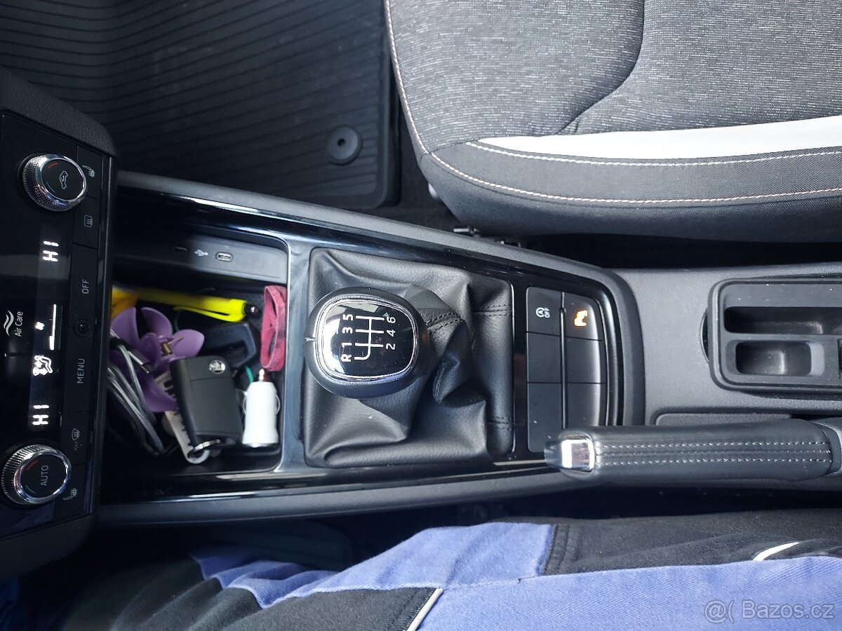 Škoda Scala 1.0 TSI 85kW Style + - 12