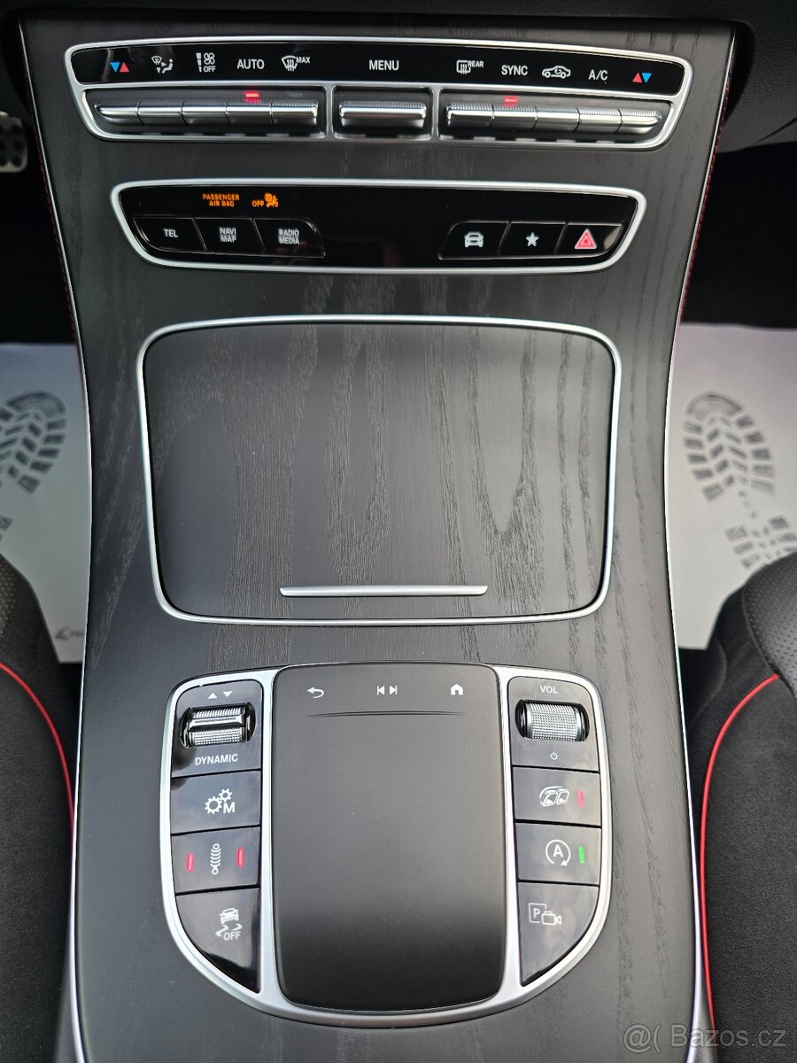 Mercedes-Benz E53 320kW AMG 4MATIC+ KAMERA PANORAMA VIRTUAL - 12