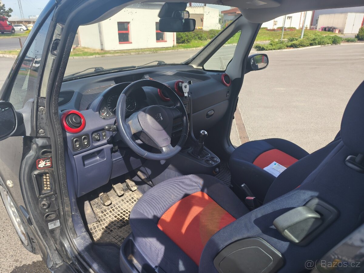 Peugeot 1007 - 12