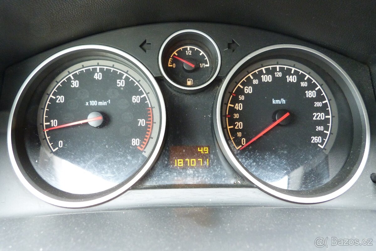 Opel Astra 1.8i 16v - 12