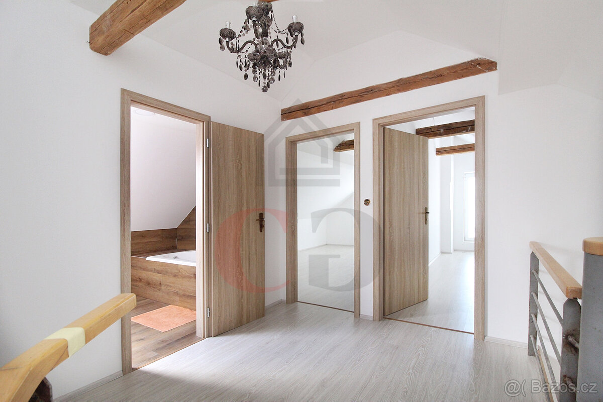 Prodej dvou domu, Hůrky u Zahrádky - 12