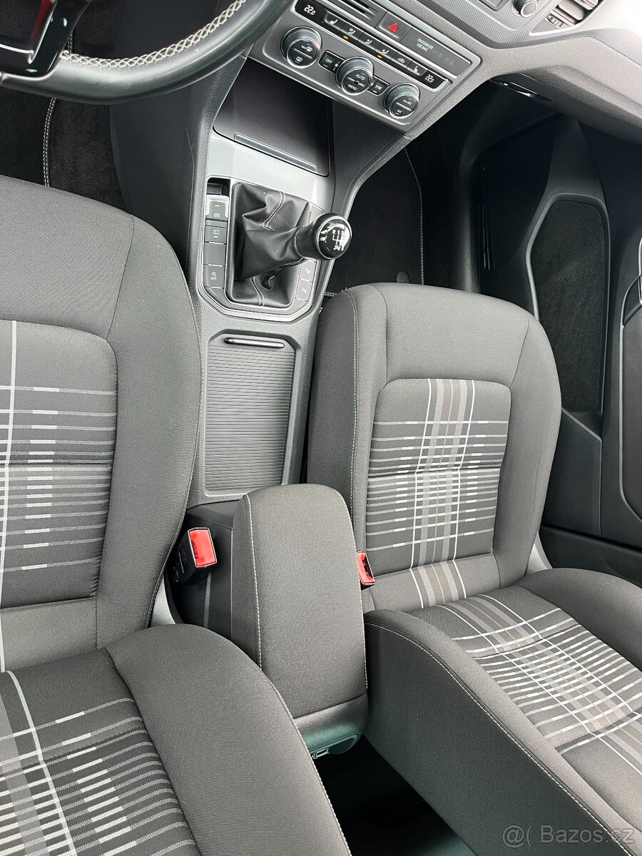 VW Golf Sportsvan 1,4TSi 92KW LOUNGE model 2016 - 12