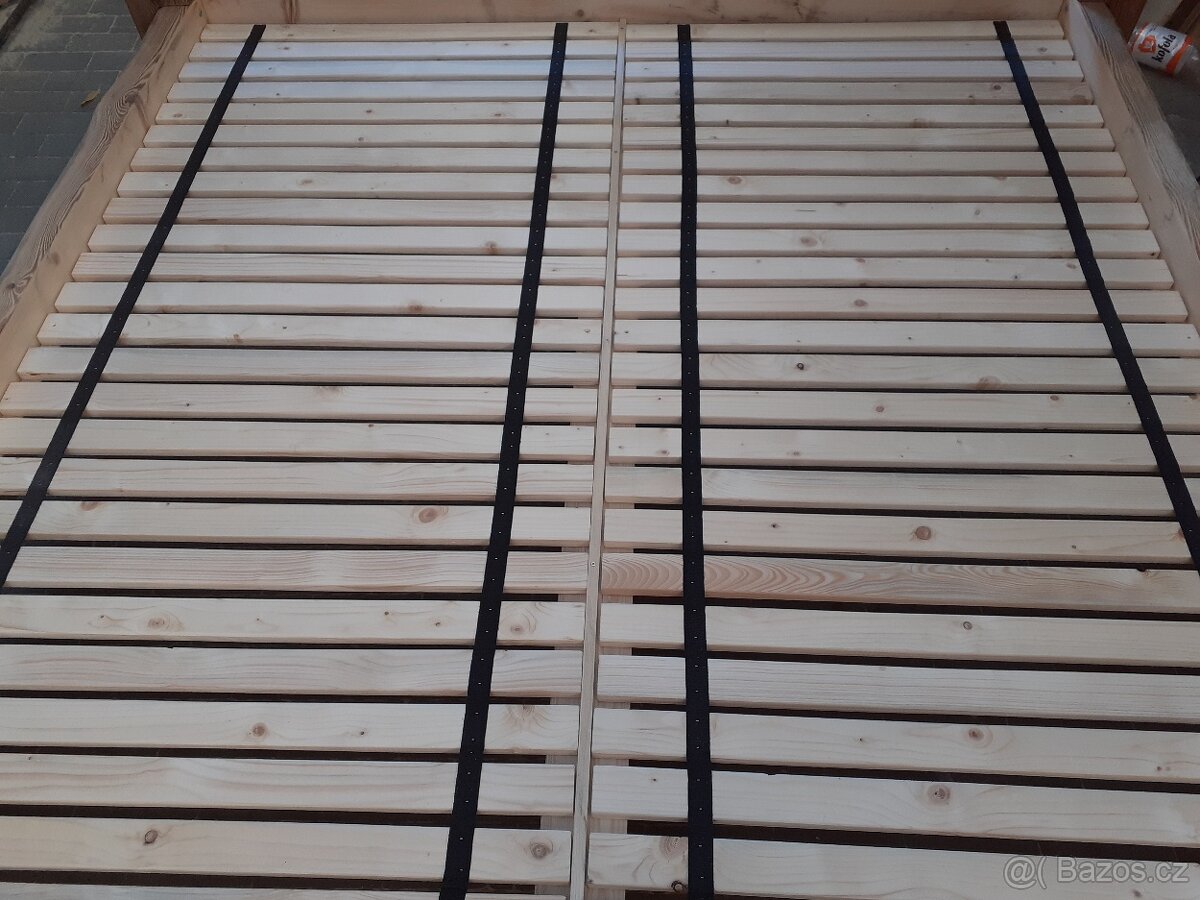 Postel masiv staré trámy - 12