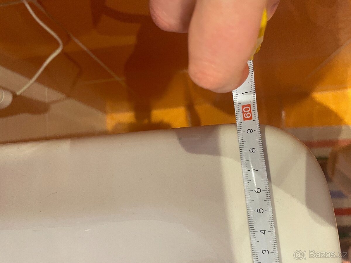 Koupelnová skřínka - 12